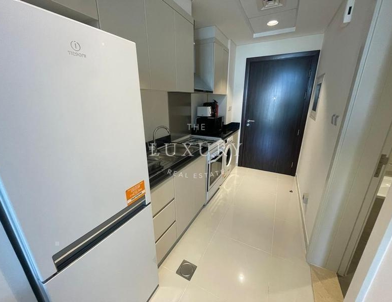 Family-friendly Dubai homes for sale with luxury finishes.