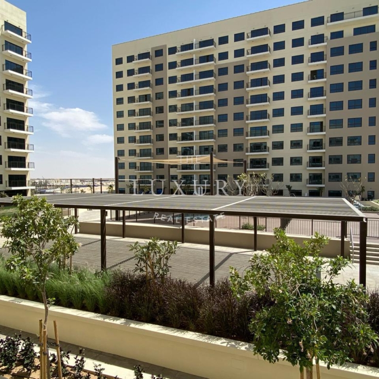 Wide selection of Dubai properties for sale in prime areas.