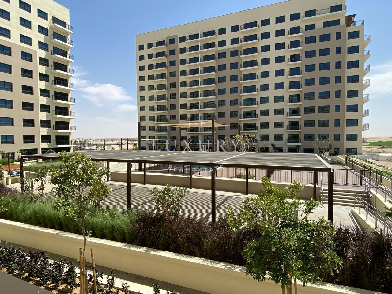 Wide selection of Dubai properties for sale in prime areas.