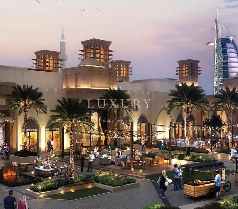 Luxurious homes for sale in Dubai with high-end finishes.