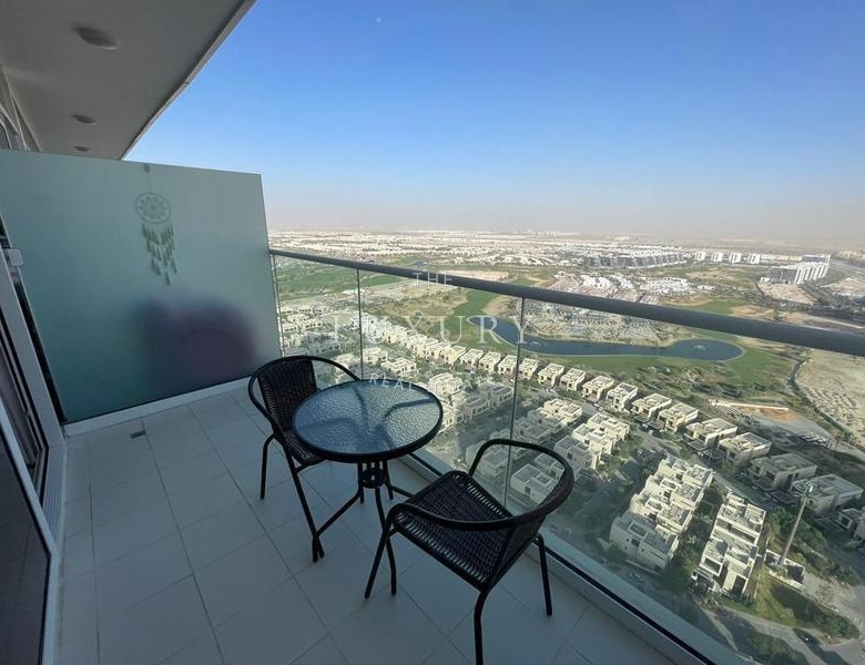 Opulent Palm Jumeirah villas for sale with beachfront access.